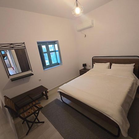 Sugar Stone House Apartment Pyrgos Dirou ภายนอก รูปภาพ