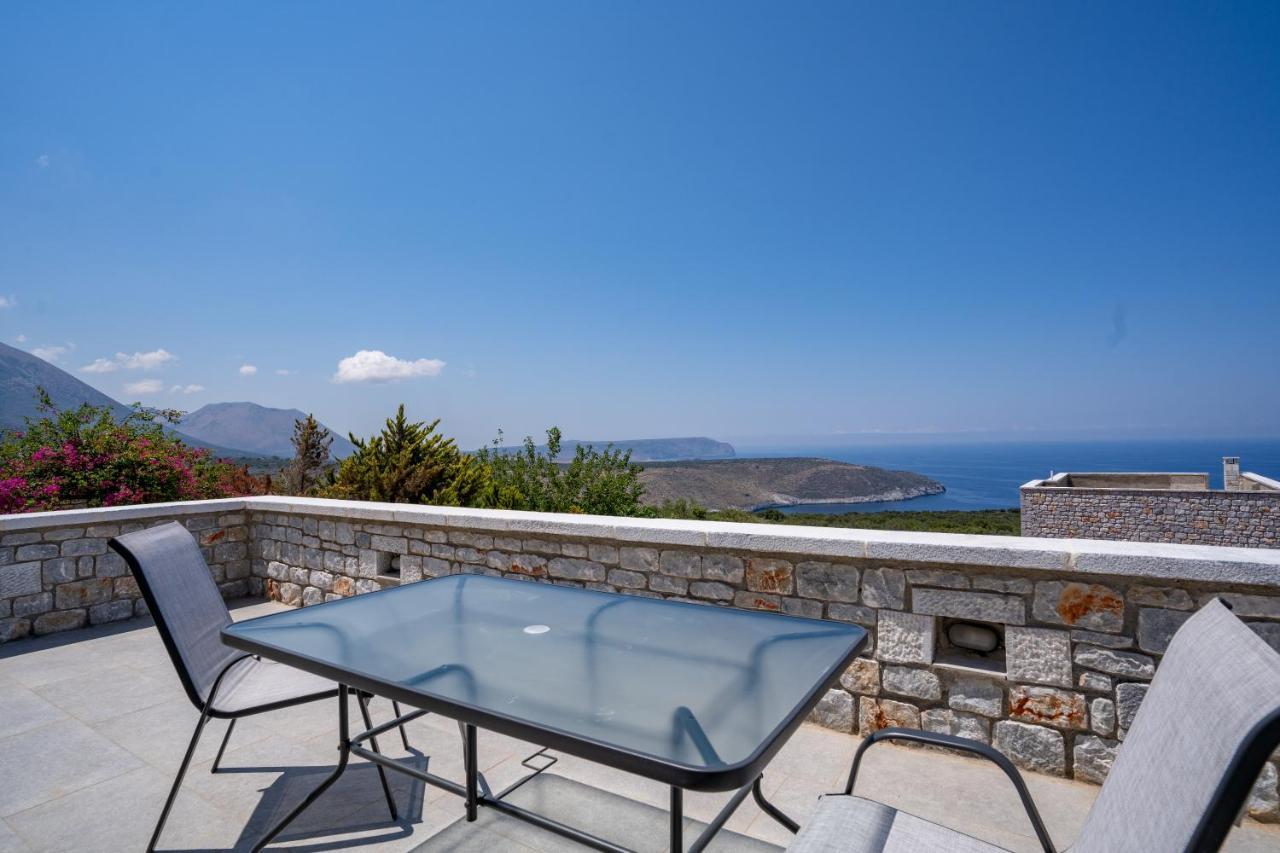 Sugar Stone House Apartment Pyrgos Dirou ภายนอก รูปภาพ