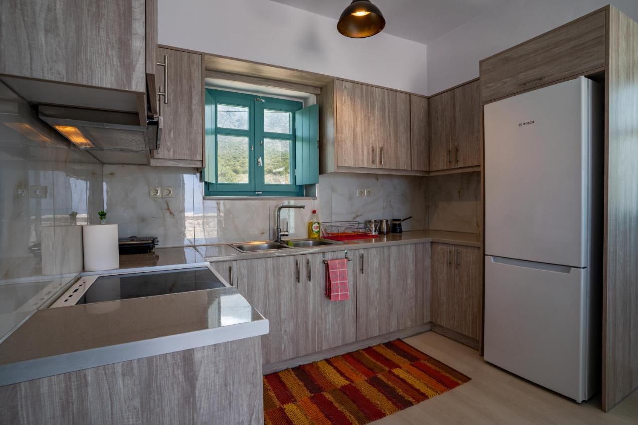 Sugar Stone House Apartment Pyrgos Dirou ภายนอก รูปภาพ