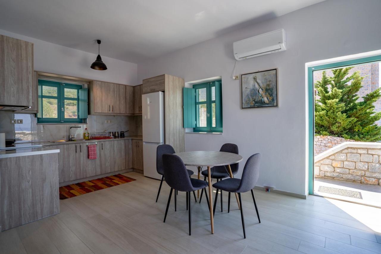 Sugar Stone House Apartment Pyrgos Dirou ภายนอก รูปภาพ