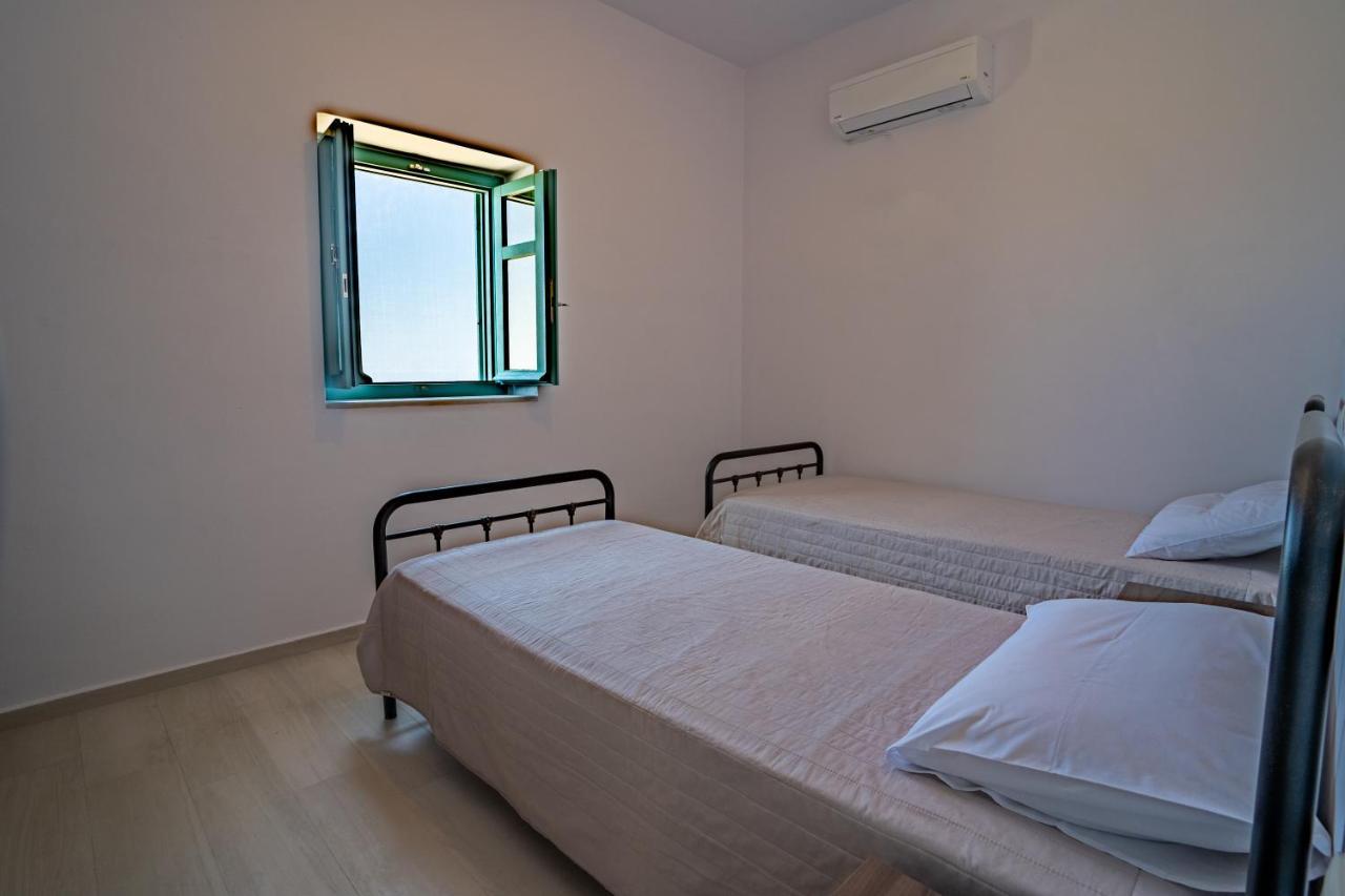 Sugar Stone House Apartment Pyrgos Dirou ภายนอก รูปภาพ